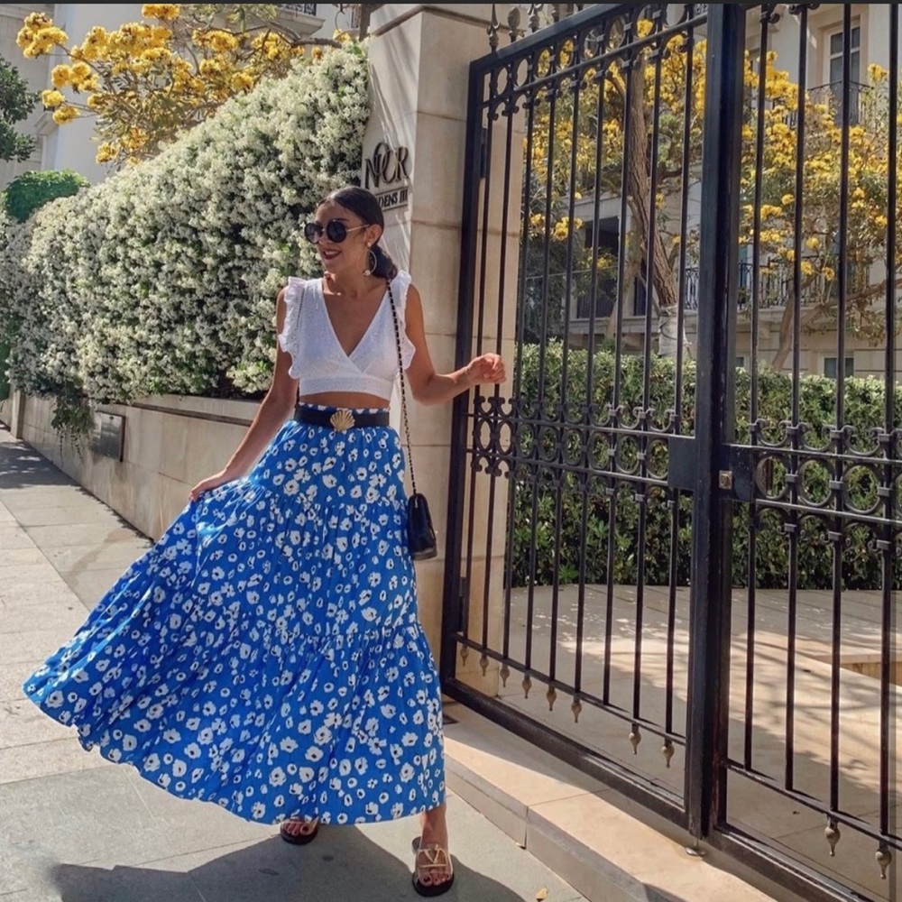 Zara Blue Floral Print A-Line Ruffle Hem Maxi Skirt Cotton extra small / small